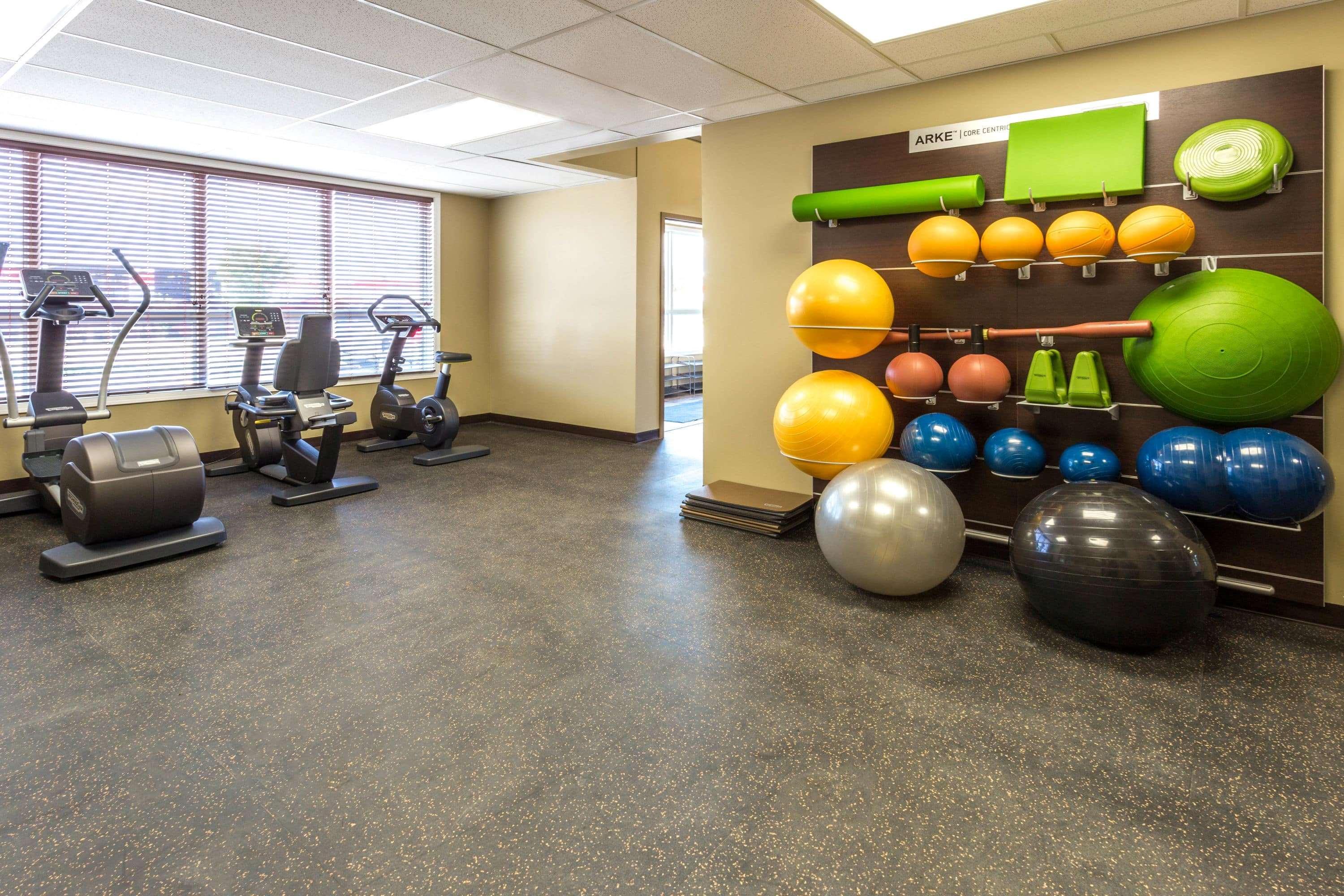 Microtel Inn & Suites By Wyndham Whitecourt Kültér fotó